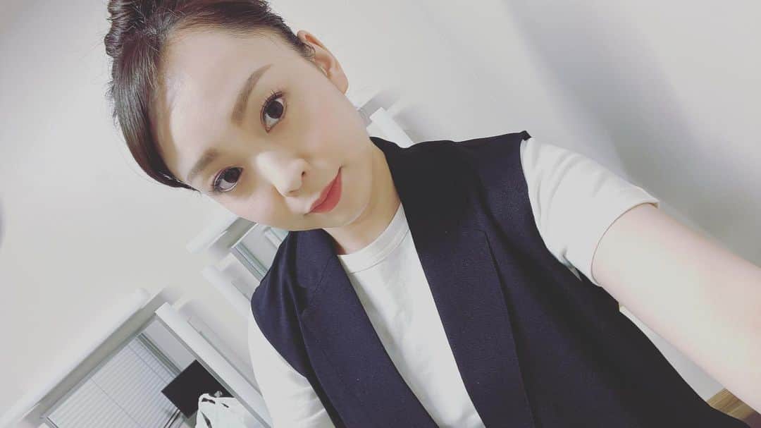 杜このみのインスタグラム：「昨日のしふく👖 黒のセットアップは #freaksstore で最近購入したもの☺️✨ いつも、楽だからワンピースばかり着ているので…、 みんなから、珍しい！！と言われました😂」