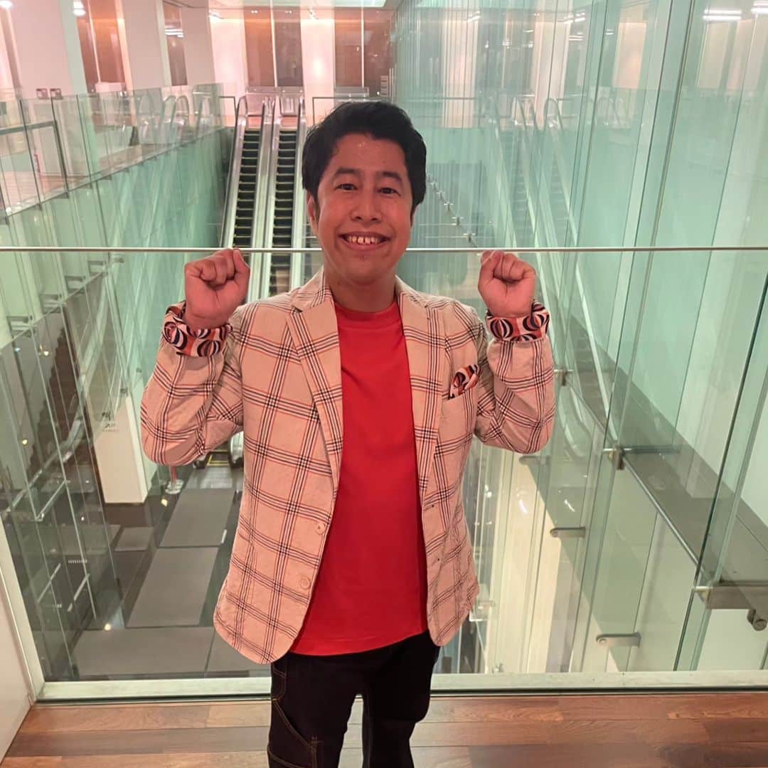 のインスタグラム：「素敵衣装。  #ウエストランド #衣装」