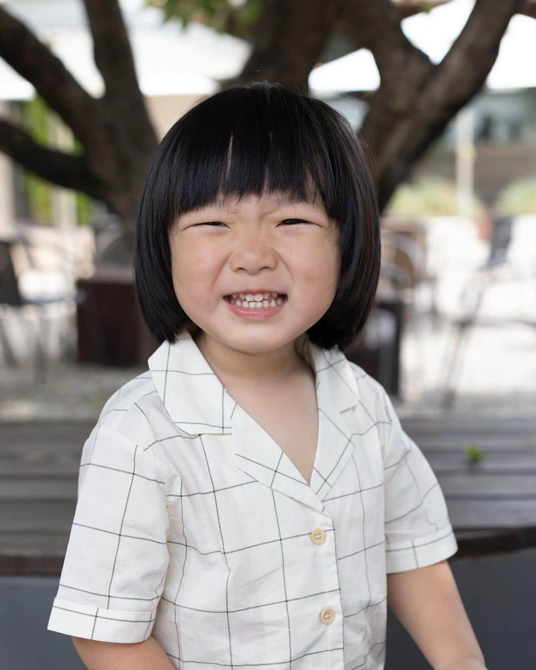 MOMOツインズさんのインスタグラム写真 - (MOMOツインズInstagram)「Cafe hopping. There are many cafes in Korea that are ‘no kids zone’ or have areas segregated for families like this one here (outdoor only) Always good to check before you go! #lllgoestogyeongju」6月20日 12時45分 - leialauren