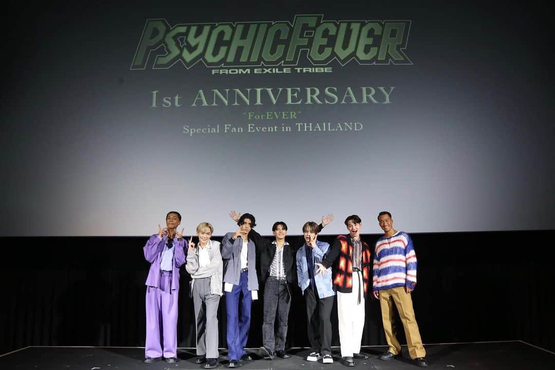 PSYCHIC FEVERさんのインスタグラム写真 - (PSYCHIC FEVERInstagram)「#PCF_ForEVER_SpecialFanEventTH   Thank you for coming to our very first fan event in Thailand✨🇹🇭  ขอบคุณที่มาสนุกด้วยกันนะครับ 💚🤝  #ForEVER ทุกๆคน เป็นสิ่งล้ำค่าสำหรับพวกผมครับ ✨  #PSYCHICFEVER #ไซคิกฟีเวอร์  @highcloudent #HighCloudEnt」6月20日 13時10分 - psyfe_official