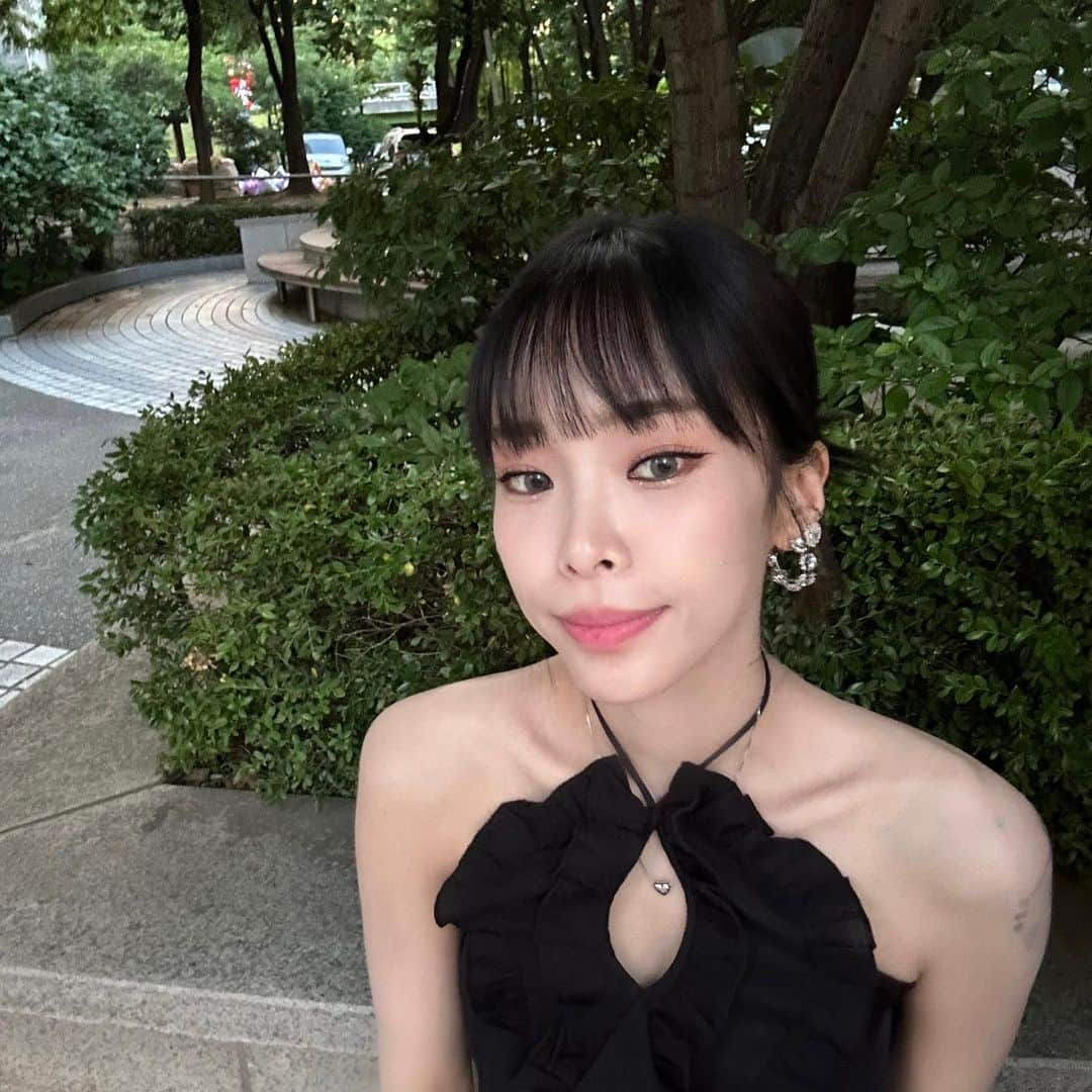 Heizeさんのインスタグラム写真 - (HeizeInstagram)「만나서 반가웠숨니다 @hyundaioutlets_songdo 🖤 #송현아」6月20日 23時44分 - heizeheize