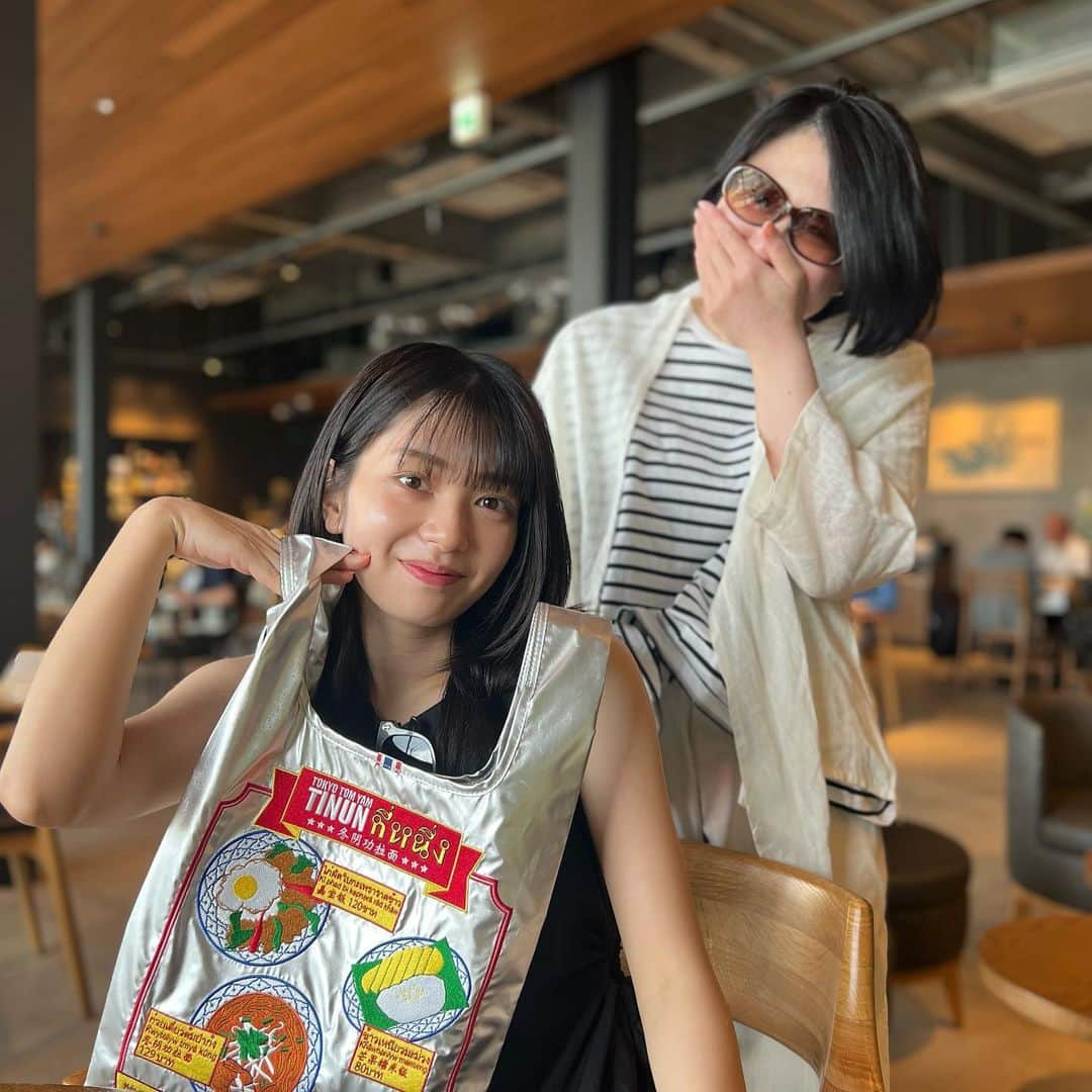 長月翠さんのインスタグラム写真 - (長月翠Instagram)「渋谷で見つけたThaiバッグ🇹🇭with ママ photo by パパ」6月20日 16時06分 - miffy00517