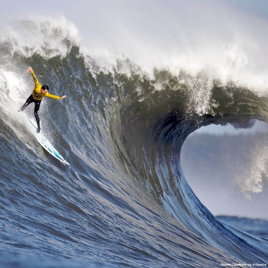 のインスタグラム：「カリフォルニア州マーベリックス（Mavericks）は、サーフィンの名所として知られています。   #マーベリックス #Mavericks #サーフィン #カリフォルニア」