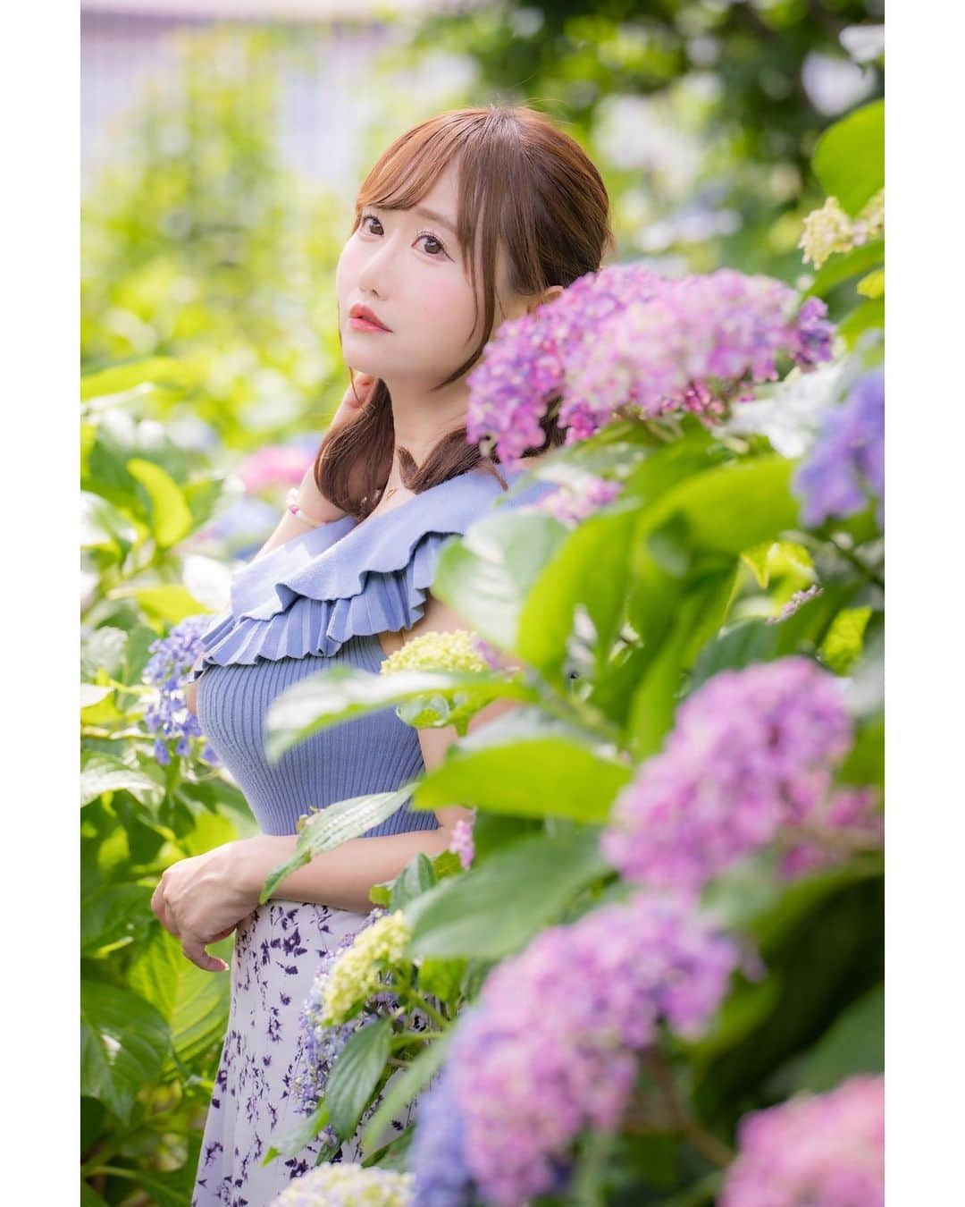 吉田麻衣子さんのインスタグラム写真 - (吉田麻衣子Instagram)「#紫陽花 #郷土の森公園  #府中 #写真好きな人と繋がりたい  #ファインダー越しの私の世界  #撮影 #モデル  #スナイデル #吉田麻衣子 #instafollow  #instalike #instagood  #instahappy  #model」6月20日 17時06分 - maiko.yoshida