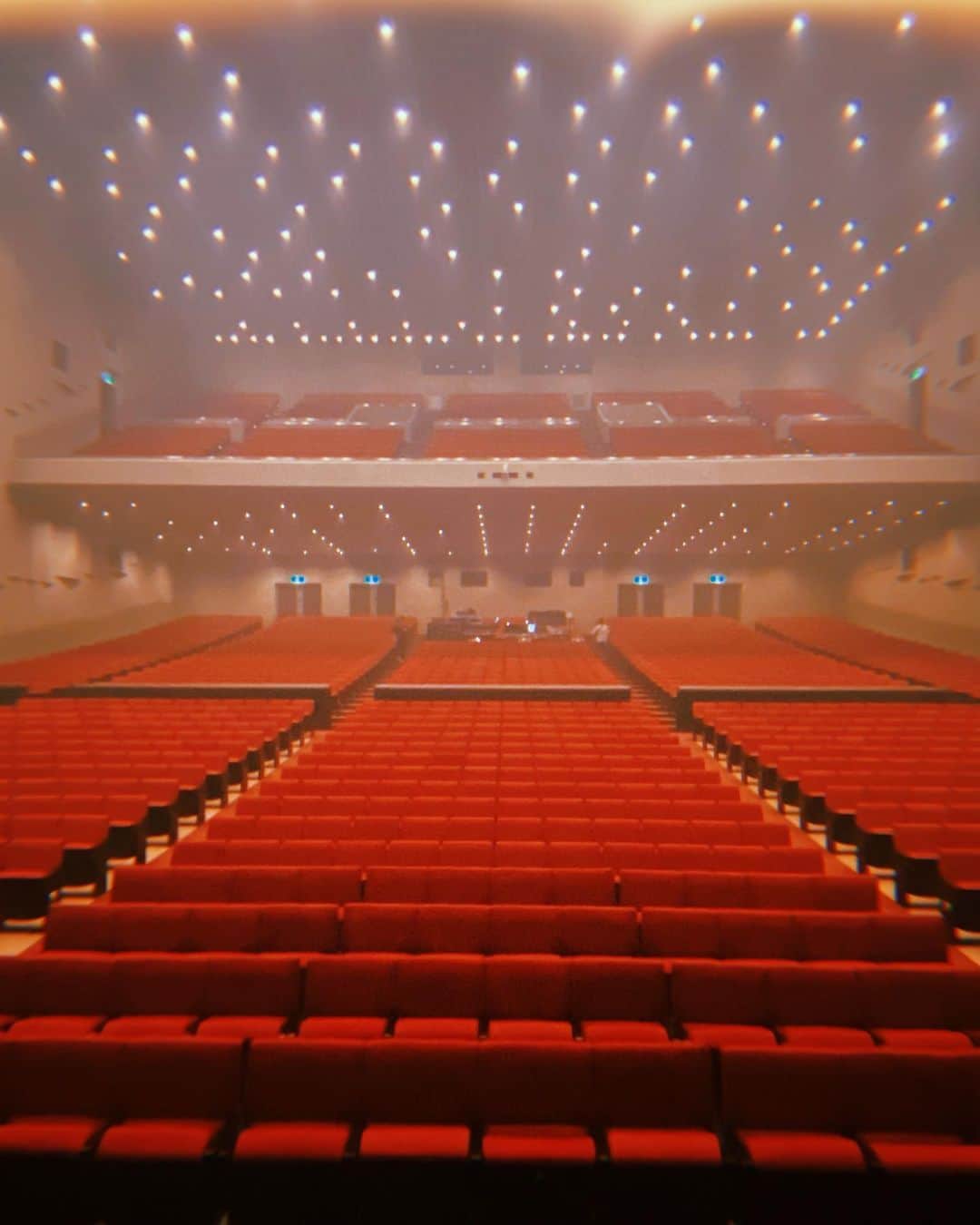 PORINさんのインスタグラム写真 - (PORINInstagram)「さよなら中野サンプラザ音楽祭 最後にここで特別な思い出がつくれてしあわせでした。  アイオライト動画とても沢山集まってるみたい！ありがとう☺️完成お楽しみに！  中野サンプラザは無くなっちゃうけど、思い出は永遠に♾  ありがとうございました。  #サンプラザ中野 #なんかちがう #呼び捨てにしてごめんなさい」6月20日 17時19分 - ppporin