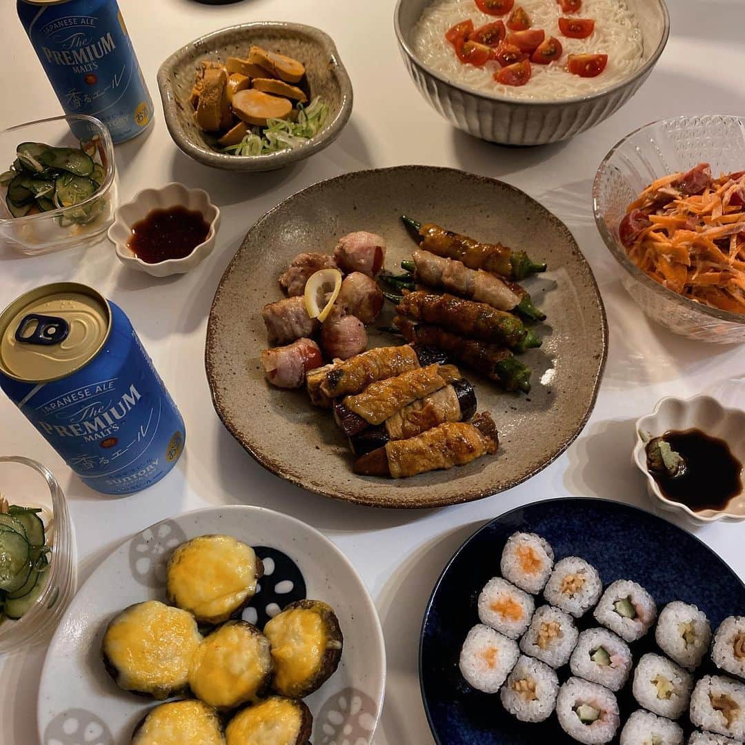 横島ふうかさんのインスタグラム写真 - (横島ふうかInstagram)「一人暮らしをしていると、外食ですましちゃうことが多くなってしまいますねぇ。。(･ᴗ･`; )  ママが、身体にいいものを食べてほしいから…って 東京にいる間ほとんどお家でご飯を作ってくれました🍚♡  みんな〜 今日も1日おつかれさま✨」6月20日 17時46分 - fuka_yokoshima