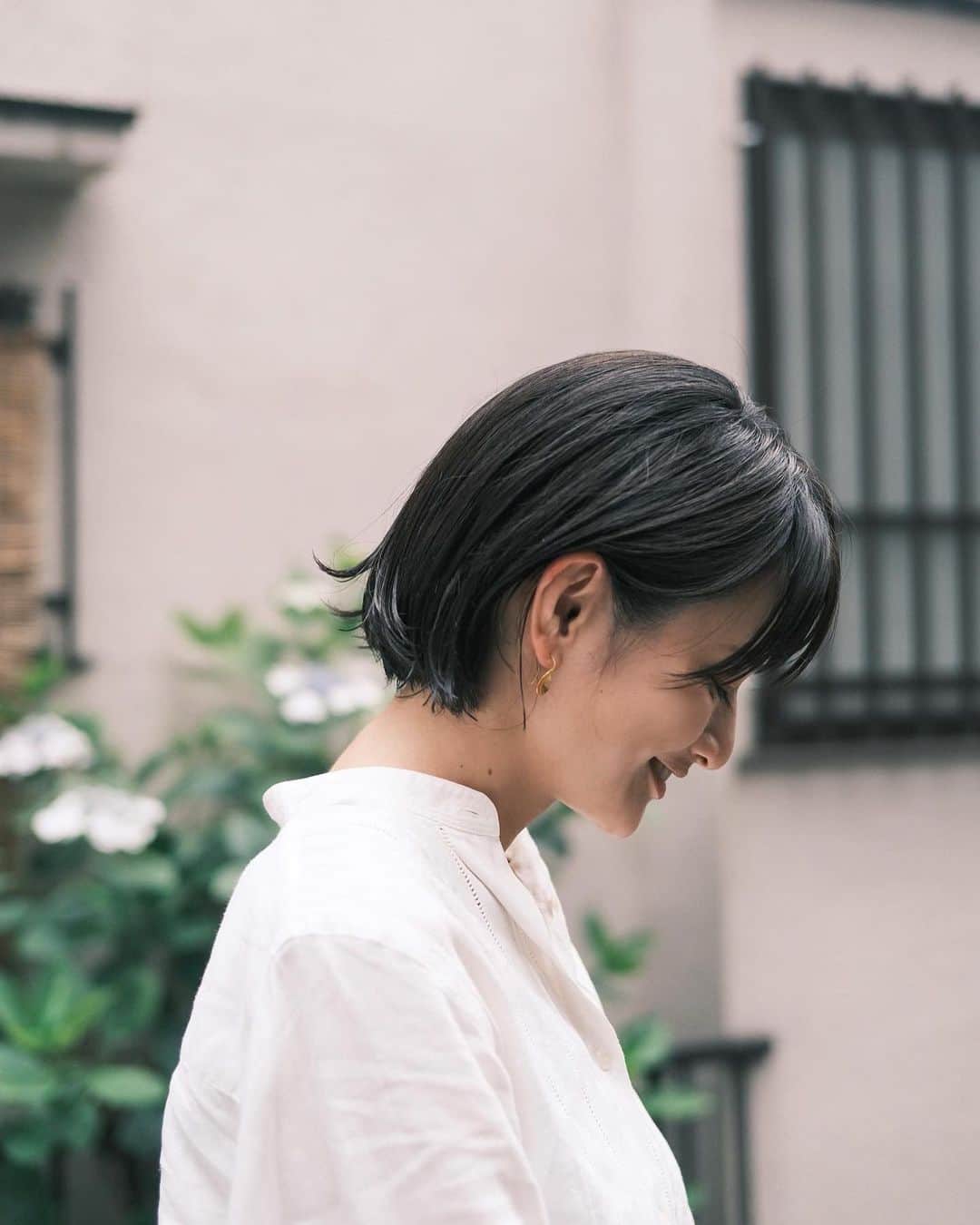 渡辺佳子さんのインスタグラム写真 - (渡辺佳子Instagram)「シースルーバングスにしました。  色々アレンジが出来て楽しい髪型です。  #ハーフアップにしたり #ぴっちり横分けにしたり。 #耳にかけたりかけなかったり。」6月20日 17時47分 - yoshicowatanabe