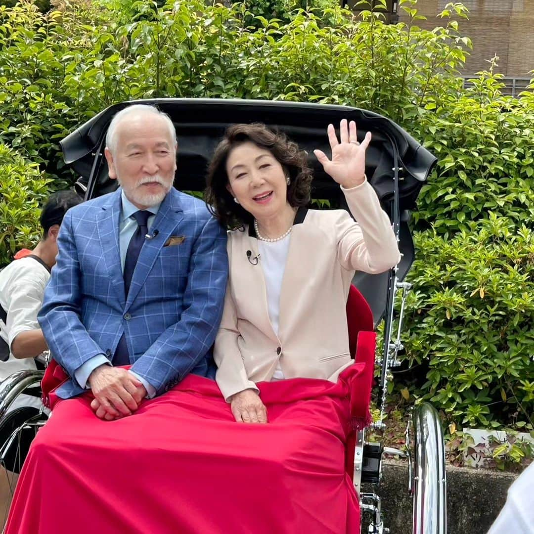 音無美紀子さんのインスタグラム写真 - (音無美紀子Instagram)「高台寺から人力車に乗って。 八坂神社、円山公園、ねねの道など、、、 ああ、やっぱり京都はいいな。どの道も本当に絵になる。 有難いお仕事、感謝だわ。 楽しかった。  さあ、帰ります。」6月20日 18時02分 - mikikootonashi