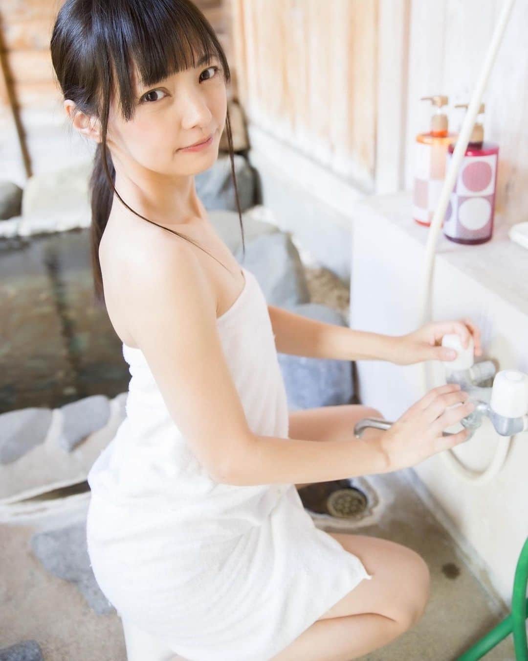 松山あおいさんのインスタグラム写真 - (松山あおいInstagram)「お風呂にする？ #勝利の合宿」6月20日 18時04分 - aoi_oix2