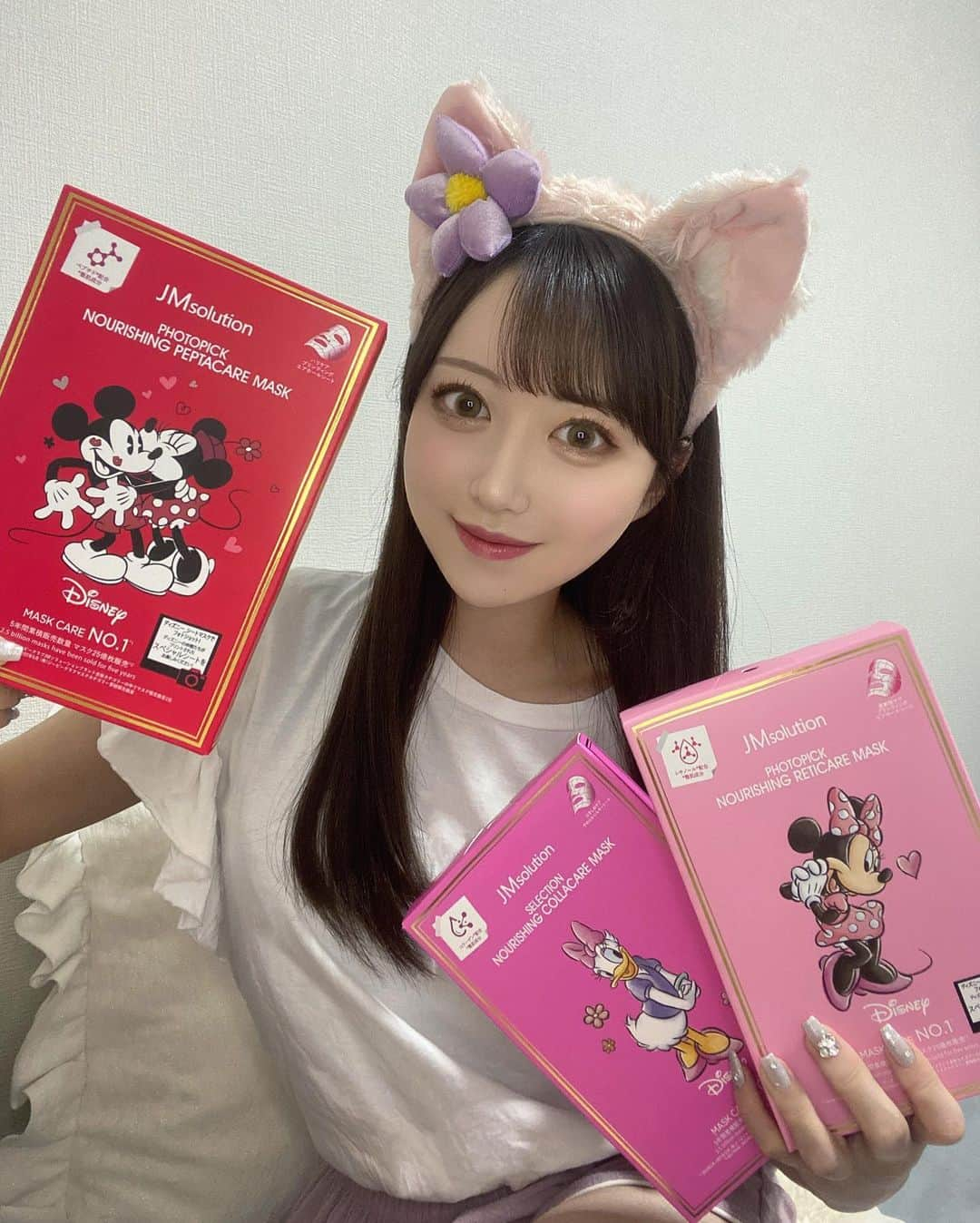 MI-MIさんのインスタグラム写真 - (MI-MIInstagram)「最近のナイトルーティーンの仲間入り😌 @jmsolution_jp_edition のパックをご紹介🐭💗  私が選んだパックの種類は ✔️レチノール ✔️ペプチド ✔️コラーゲン  に特化した3つにしてみた🥰  20種類も成分別であるから 自分の肌質とか好みで選べちゃうし、  何よりデザインが可愛すぎて付けてるだけで テンション上がる\♡︎/ 1箱5枚入りの個包装タイプだよ〜〜!!  気になる方はチェックしてみてね🫶  #jmjpedition #photopick #selection #夢が叶うシート #disney #フェイスマスク #ディズニーコラボ」6月20日 18時39分 - mii__mi.chan