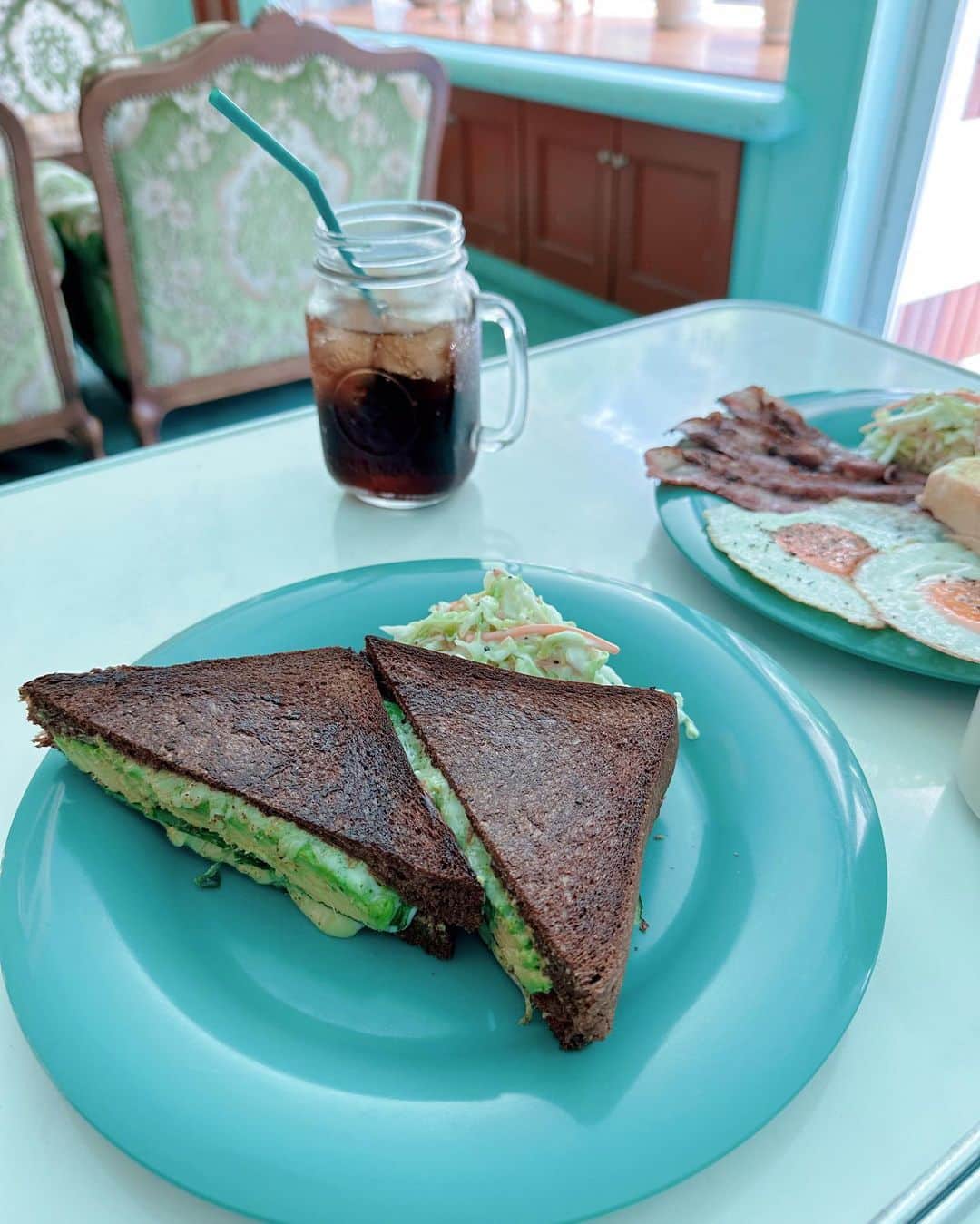 松川星さんのインスタグラム写真 - (松川星Instagram)「⁡ 朝ごはんにサンドイッチ食べて バラを見に行って いい休日でした 🥪🌼」6月20日 18時52分 - akarin__rin