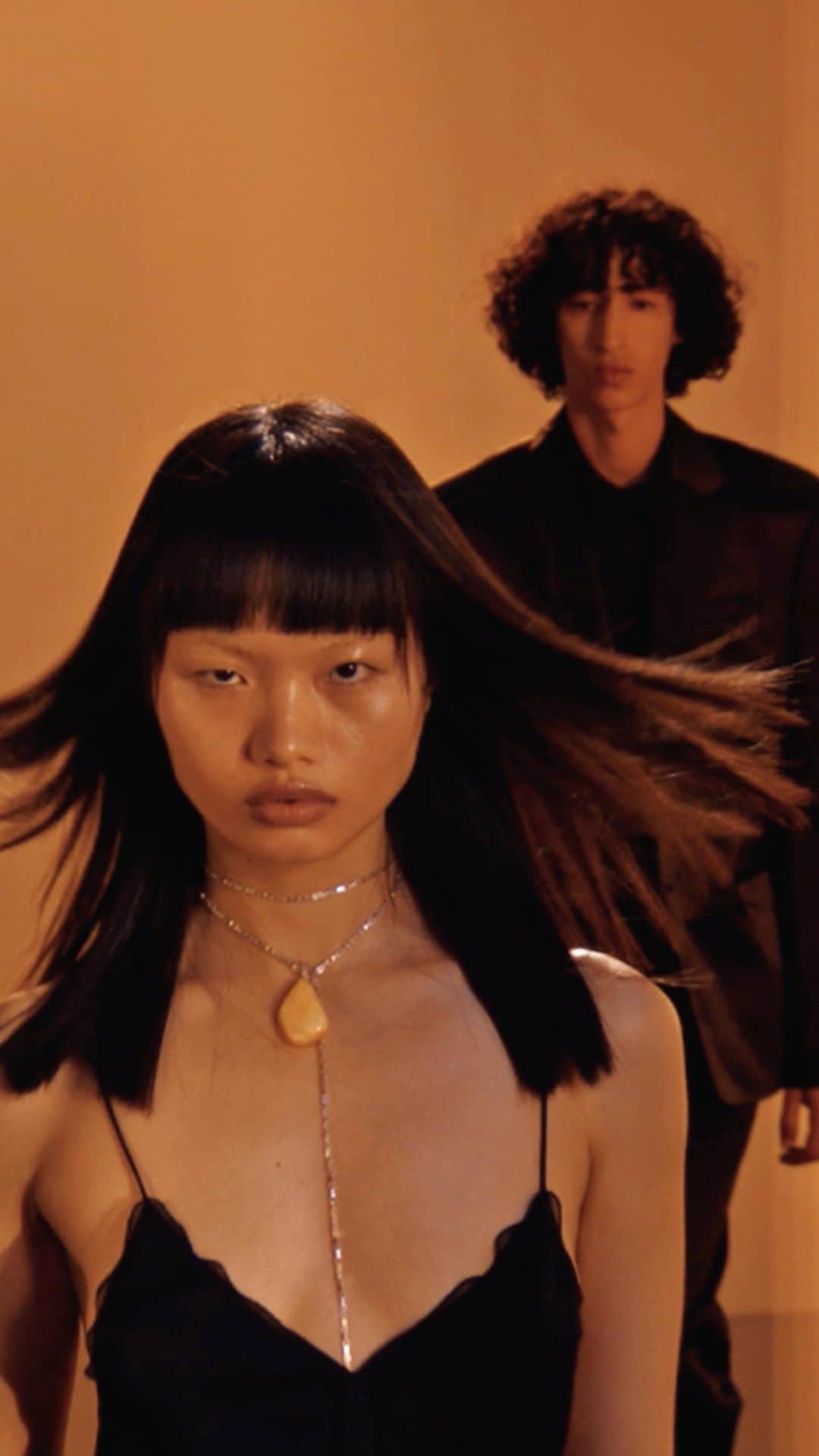 フィリッパコーのインスタグラム：「How do you show time? Not as the passing of days, weeks, years – but as a feeling. For Spring/Summer 2024, Filippa K situates its collection in a liminal space, dissolving the brand’s past and future into a single distinct yet intangible sensibility.  “In looking back at 30 years of Filippa K, we asked ourselves how we can show the meaning of time within a minimal collection. We explored how we could inject a feeling of soul and emotion into the clothing. We wanted to introduce fabrics and textures that communicate a lived-in feeling, without being too indulgent in our nostalgia.” Liisa Kessler, Creative Director  Director @julienxxnxx DOP @hampusnordenson Music by @bowersam Styled by @ondineazoulay Make-up by @_georginagraham_ Hair by @ramoneyluv Set design by @florinemilie Models: @antematz @bilelbenahmed @bo.exters @chunjincj @daimyvanbetuw_ @malloryveith Tim Prause @vaquel__」