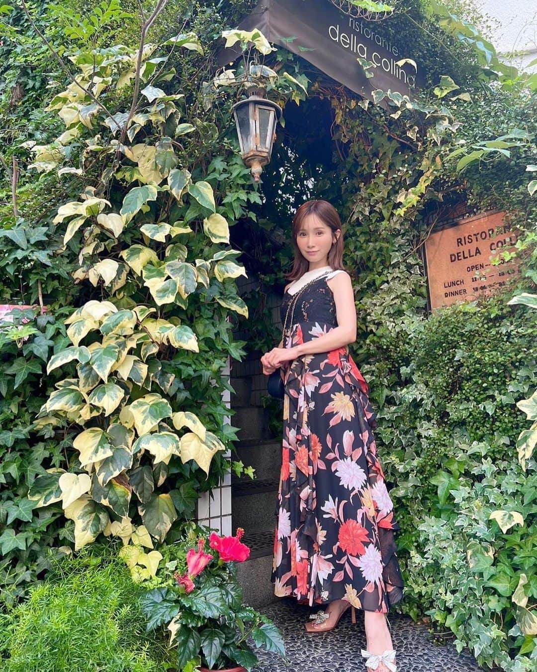 小島みなみのグルメインスタ