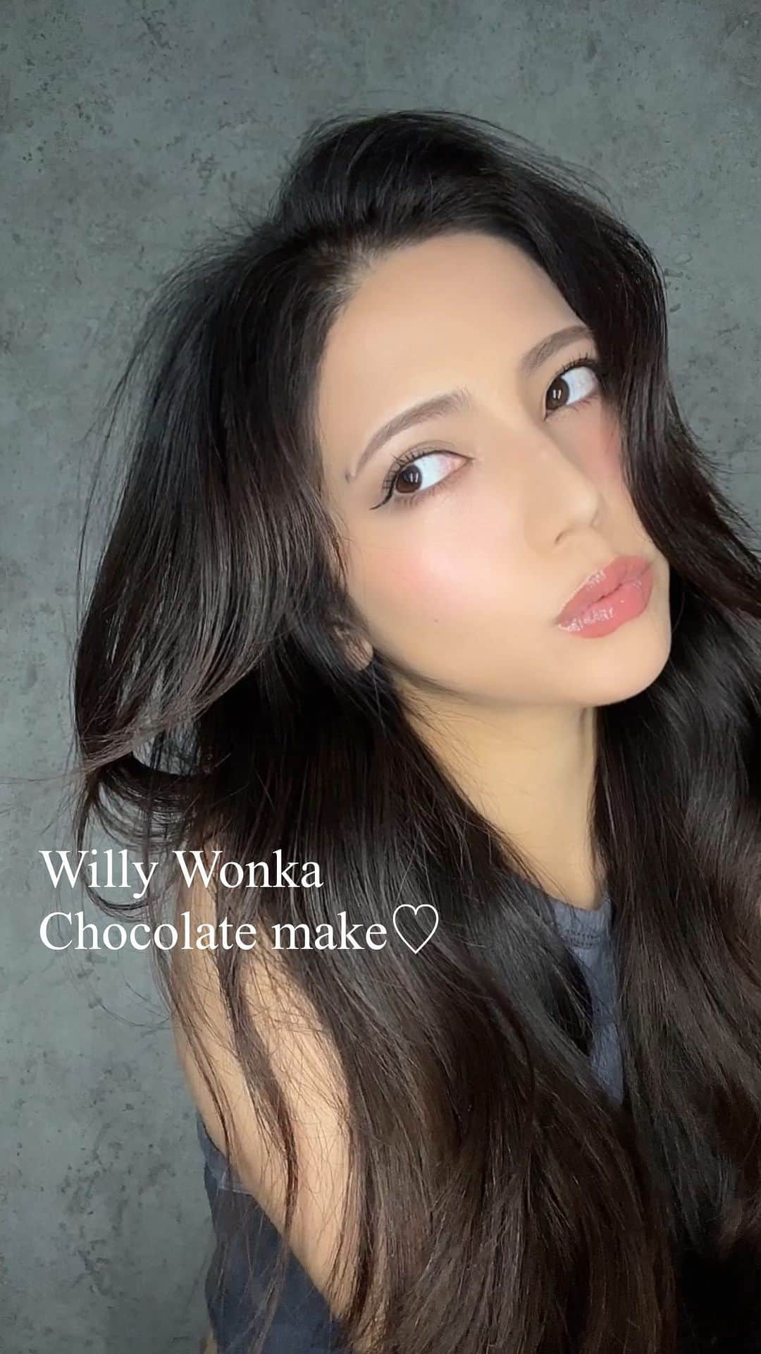 Marika Kajiwaraのインスタグラム：「久しぶりのメイク動画💄 今回はSHEGRAMで大人気の Willy Wonkaコラボを使ったよ🍫 ＊ 肌色を選ばないブラウン系で とにかく見た目がめちゃくちゃ可愛い！ 特にチークやばかった🥺💓 ＊ ＊ ＊ #メイク動画 #メイク #makup #SHEGLAM #sheglamcollection #sheglamwillywonkacollection」