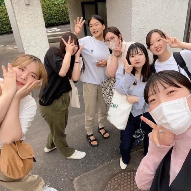 福岡女子短期大学さんのインスタグラム写真 - (福岡女子短期大学Instagram)「💠1/365 DAYS  今日も1日お疲れさまです✨ 放課後のキャンパスで撮影 協力いただいた皆さん ありがとうございました😊  #福岡女子短期大学 #福女短スナップ  #ストリートスナップ #福岡カメラ部 #写真好きな人と繋がりたい」6月20日 19時24分 - fukuoka_wjc