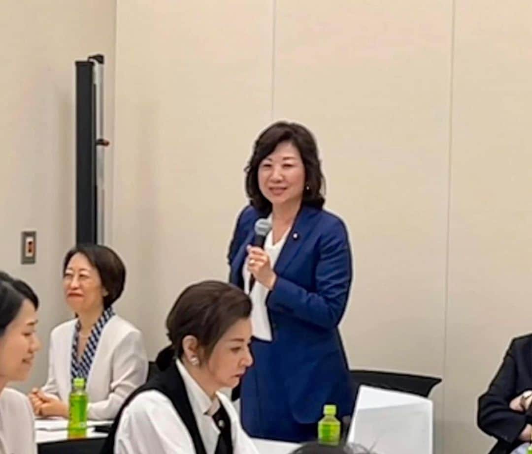 野田聖子さんのインスタグラム写真 - (野田聖子Instagram)「「政治分野における女性の参画と活躍を推進する議員連盟総会」に出席いたしました。 これからも女性が当たり前に政治という分野で活躍できる取組みを進めて参ります。  #野田聖子」6月20日 19時27分 - seiko.noda