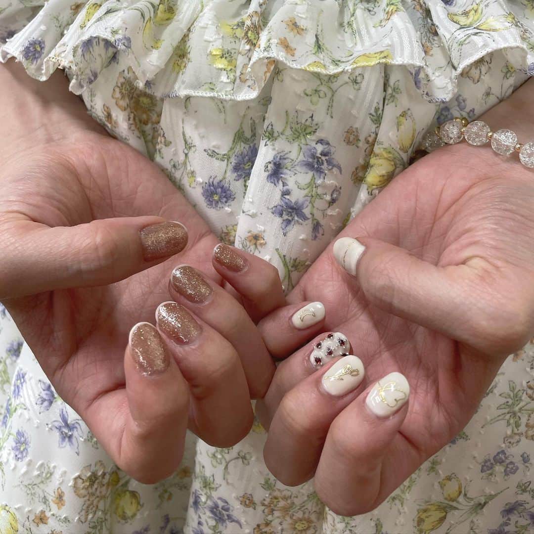 のインスタグラム：「． ． ． 元気になる魔法かけてくれた💅✨ ． ． ． ．  #まきネイル #ネイル #nail @saitomakiko628」
