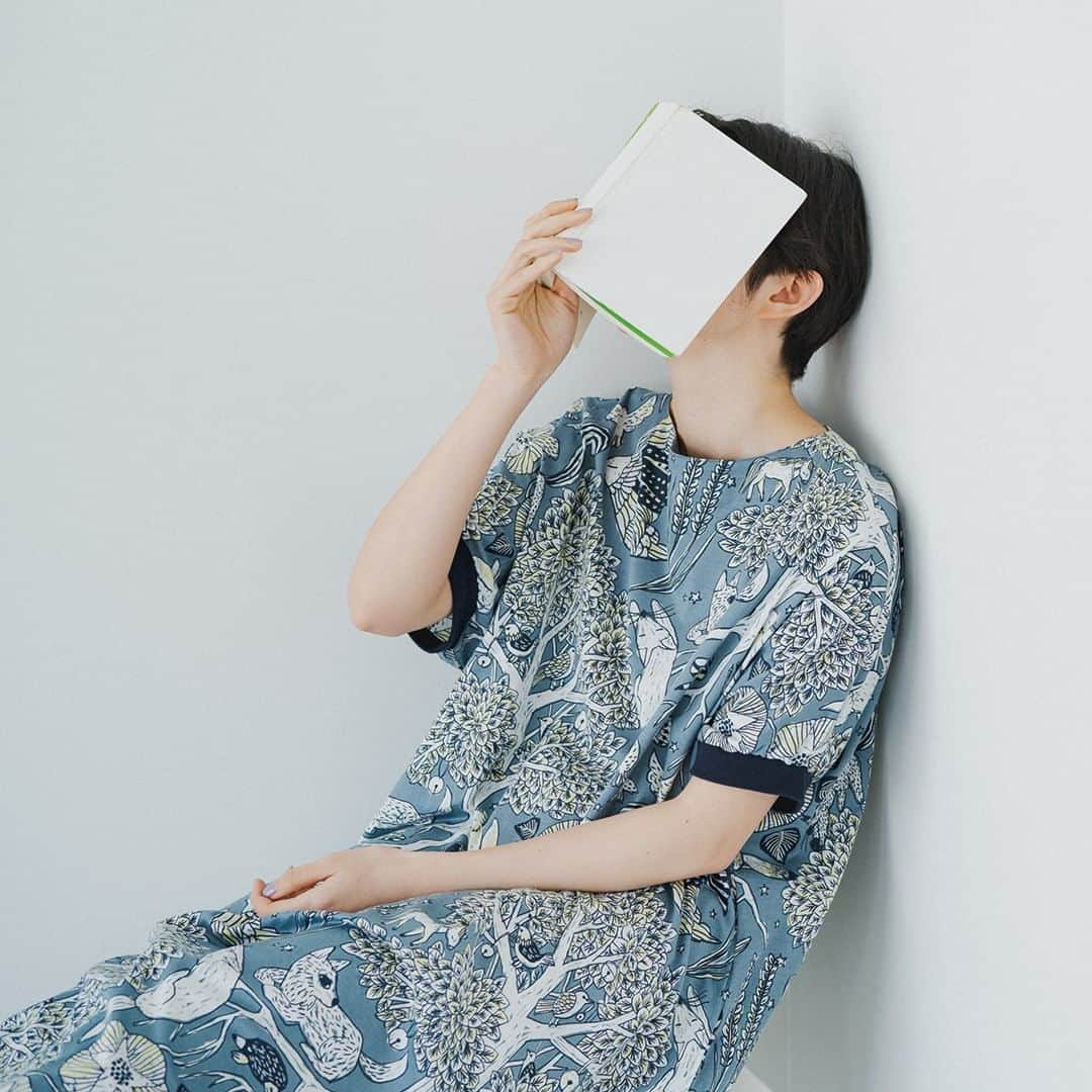 marbleSUD(マーブルシュッド) のインスタグラム：「【人気アイテム再入荷】完売していた“私と小鳥と鈴と”のシリーズですが、一部アイテムが、online shopに再入荷しております。これがラストチャンス！  気になっていた方は是非この機会にチェックしてみてくださいね。」