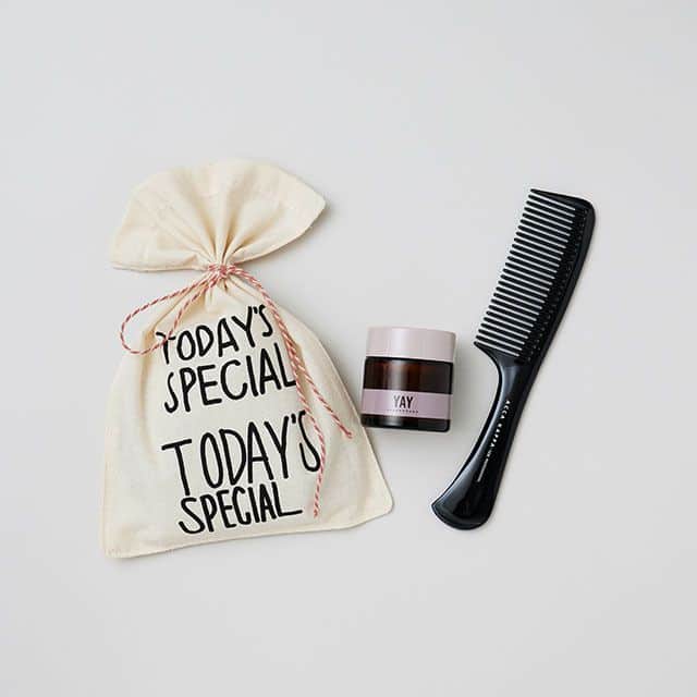 TODAY'S SPECIALさんのインスタグラム写真 - (TODAY'S SPECIALInstagram)「<SEASONAL RECOMMENDATIONS>  湿気の多いこの時期に、使いやすさや質感にこだわったヘアアイテムを揃えました。  マルチに使えるバームやクリームは、その他のお手入れにもおすすめです。  ▼詳細はトップページのURLよりONLINE STOREにてご確認ください。  @cibone_ts    #todaysspecial #トゥデイズスペシャル #ヘアケア #オイル #クリーム #バーム #ワックス」6月20日 19時41分 - cibone_ts