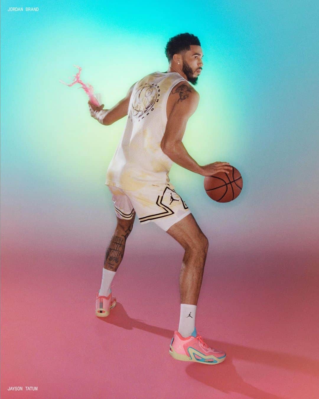 Jordanさんのインスタグラム写真 - (JordanInstagram)「Summertime vibes.  On those days when the sun just won’t let up, the Tatum 1 “Pink Lemonade” will make sure your game stays shining.  Check out our IG Shop to get fresh.」6月21日 1時23分 - jumpman23
