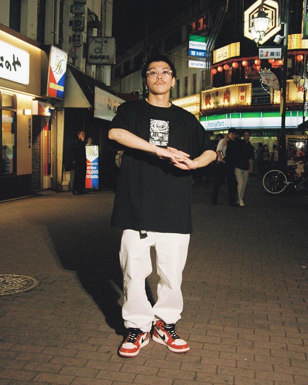 青木りおのインスタグラム：「血が騒ぐ撮影ゾクゾクしちゃったよぉ...♠︎」