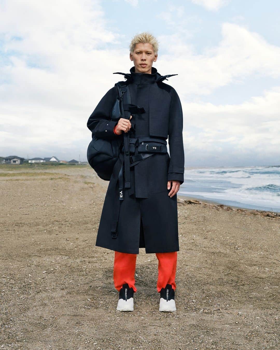 ワイスリーのインスタグラム：「From the shores to the streets.  The @adidasy3 Chapter 2 collection is available now at adidas.com/Y-3, on CONFIRMED, in store and through select retailers.  #adidas #Y3 #YohjiYamamoto」