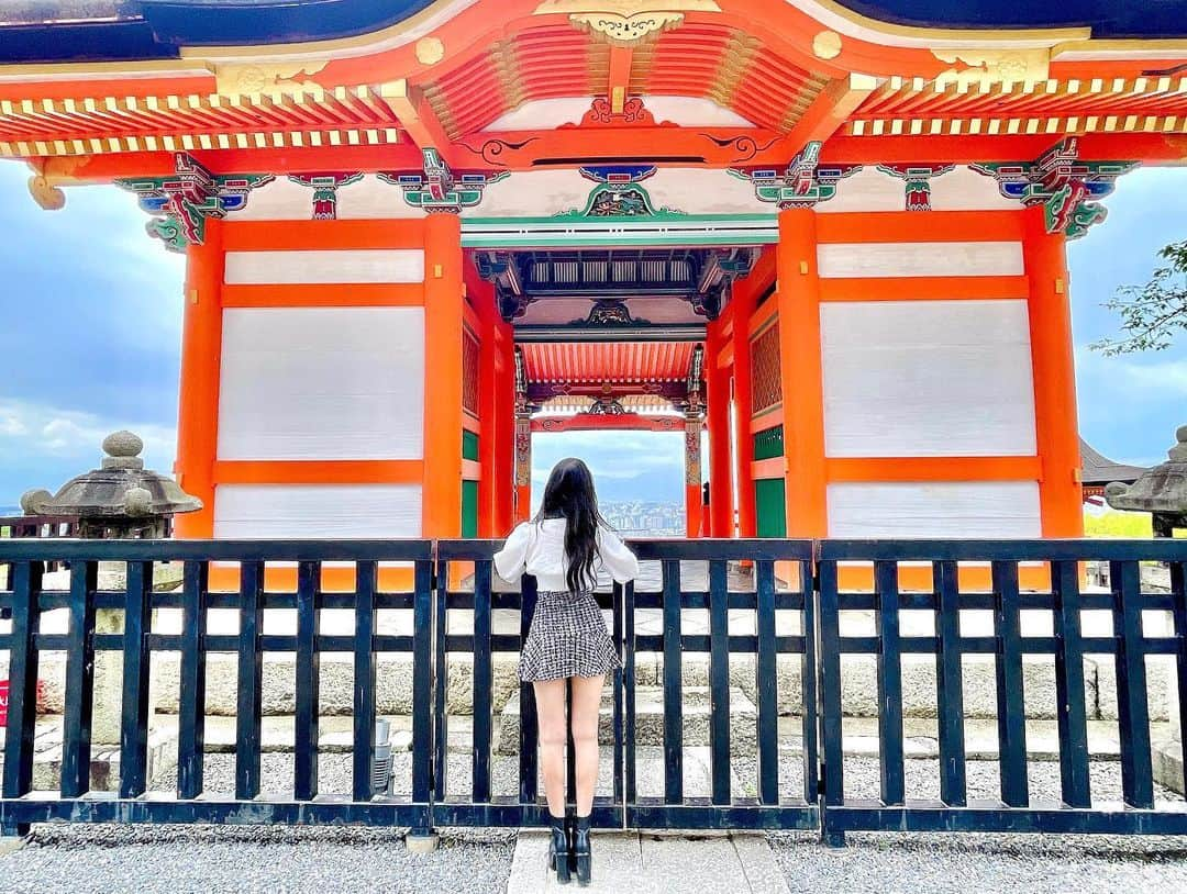 岡本怜奈さんのインスタグラム写真 - (岡本怜奈Instagram)「♡ ⛩🤍🤍 ♡ ♡ #京都 #京都観光 #kyoto #京都グルメ #清水寺 #kiyomizu #清水寺食べ歩き #食べ歩き  #추천 #팔로우 #셀카 #05 #05년생 #고등학생」6月20日 20時15分 - renatan1222