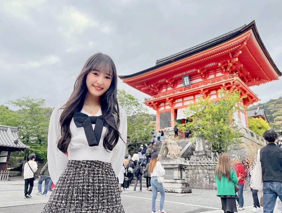 岡本怜奈さんのインスタグラム写真 - (岡本怜奈Instagram)「♡ ⛩🤍🤍 ♡ ♡ #京都 #京都観光 #kyoto #京都グルメ #清水寺 #kiyomizu #清水寺食べ歩き #食べ歩き  #추천 #팔로우 #셀카 #05 #05년생 #고등학생」6月20日 20時15分 - renatan1222