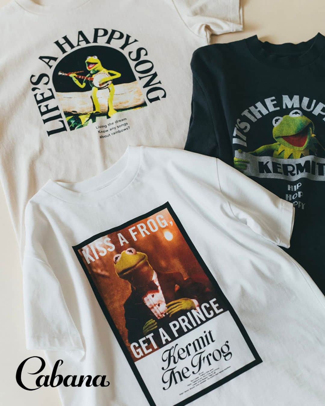 ELLE SHOP_JPさんのインスタグラム写真 - (ELLE SHOP_JPInstagram)「「カバナ」より話題のTシャツコレクションが登場✨Disney「マペットの夢みるハリウッド」よりKermit the Frog、Warner Bros. 「オズの魔法使」よりThe Wizard of Oz、Warner Bros.100周年を記念したTweetyコレクションの3つのコレクションがお目見え。ベーシックなクルーネックとシルエット、プリントデザインがこなれたカジュアルスタイルを演出してくれるTシャツとフーディーは数量限定の販売。気になるアイテムはお早めにチェックしてみて。  #エルショップ #ellshop #カバナ #cabana #プリントtシャツ #プリントt #春夏ファッション #きれいめカジュアル #大人カジュアル #夏服 #カジュアルコーデ #カジュアル #夏コーデ #白ティー #ホワイトT #大人tシャツ #大人コーデ #春夏スタイル #今日のコーディネート #Tシャツ #定番アイテム #ベーシック」6月20日 20時20分 - elleshop_jp