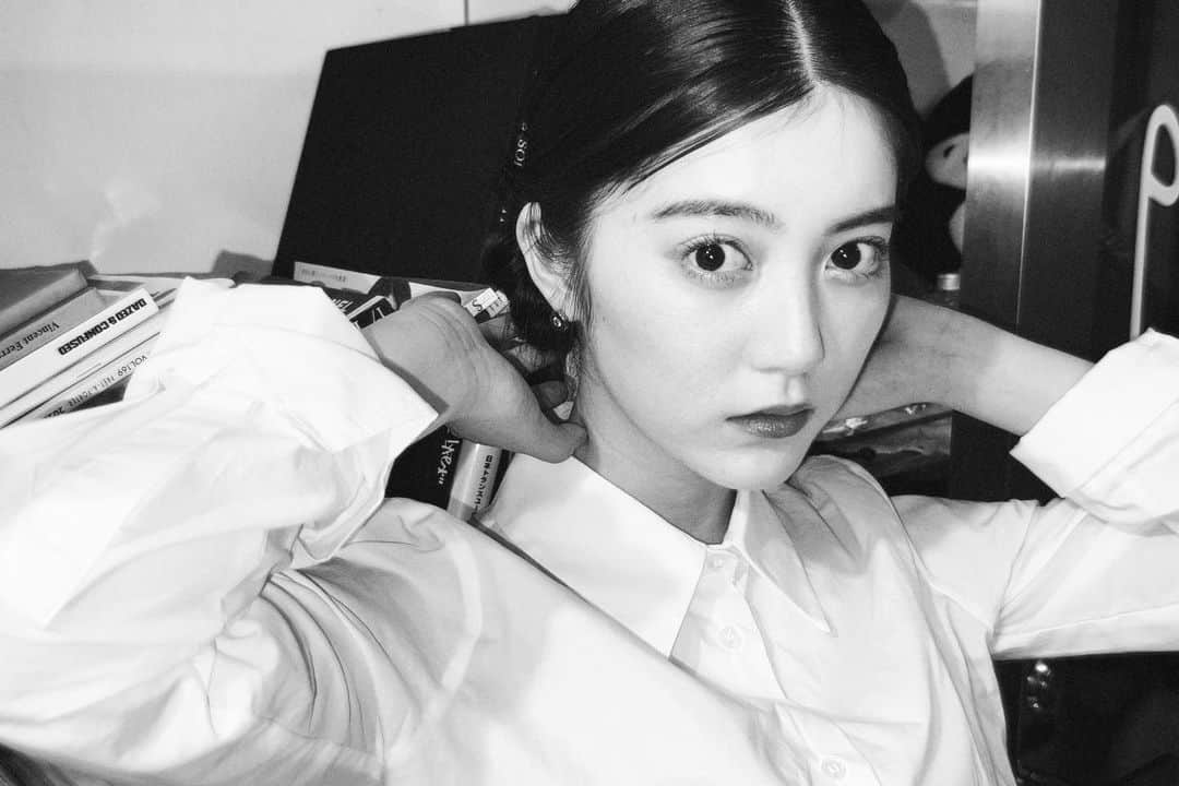 中野恵那のインスタグラム：「🤍🖤」