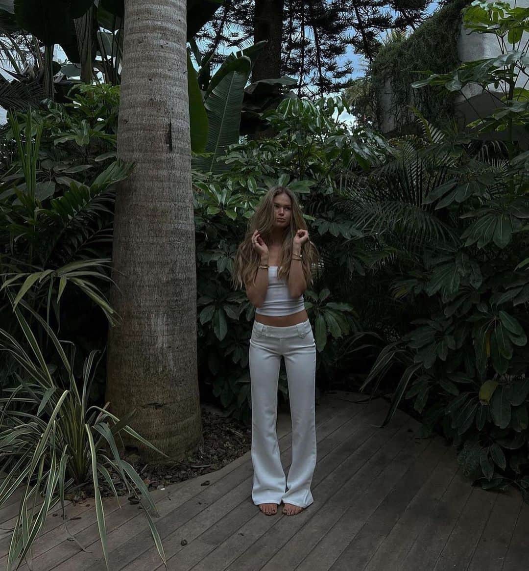 tiger Mistのインスタグラム：「Soon to be sold out… Shop your favourites at up to 80% off storewide. The Kittie Pant is online now!」