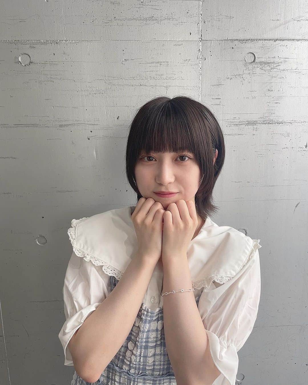 山田杏華のインスタグラム：「⁡ ⁡ お話し会2日目の服！ このワンピースお気に入り🩵」