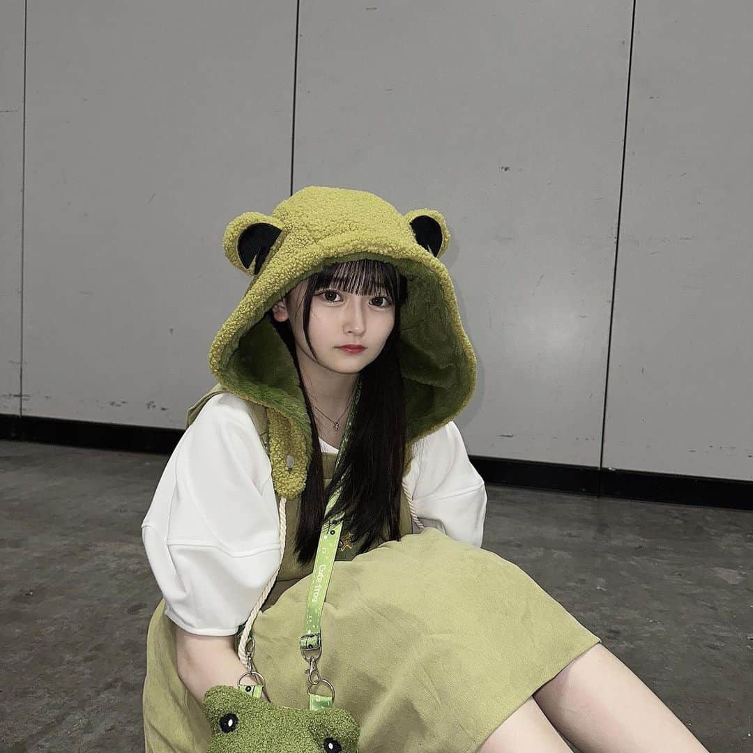 石橋颯さんのインスタグラム写真 - (石橋颯Instagram)「梅雨🐸☔️  ･ ･ ･  #ootd #instagood #instalike #followme #いいね#アイドル #梅雨  #梅雨コーデ #かえる  #🐸 #雨」6月20日 20時42分 - ibuki__hkt48