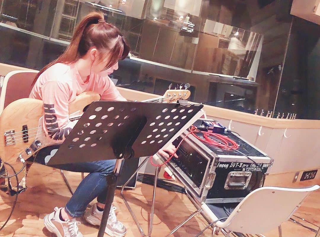 AKARIさんのインスタグラム写真 - (AKARIInstagram)「昨日は磯風ちゃんの進水日でしたね！  磯風ちゃんのおかげでたくさんの大切な人や思い出ができました✨  これからもよろしくね🎀」6月20日 20時40分 - akaringobass