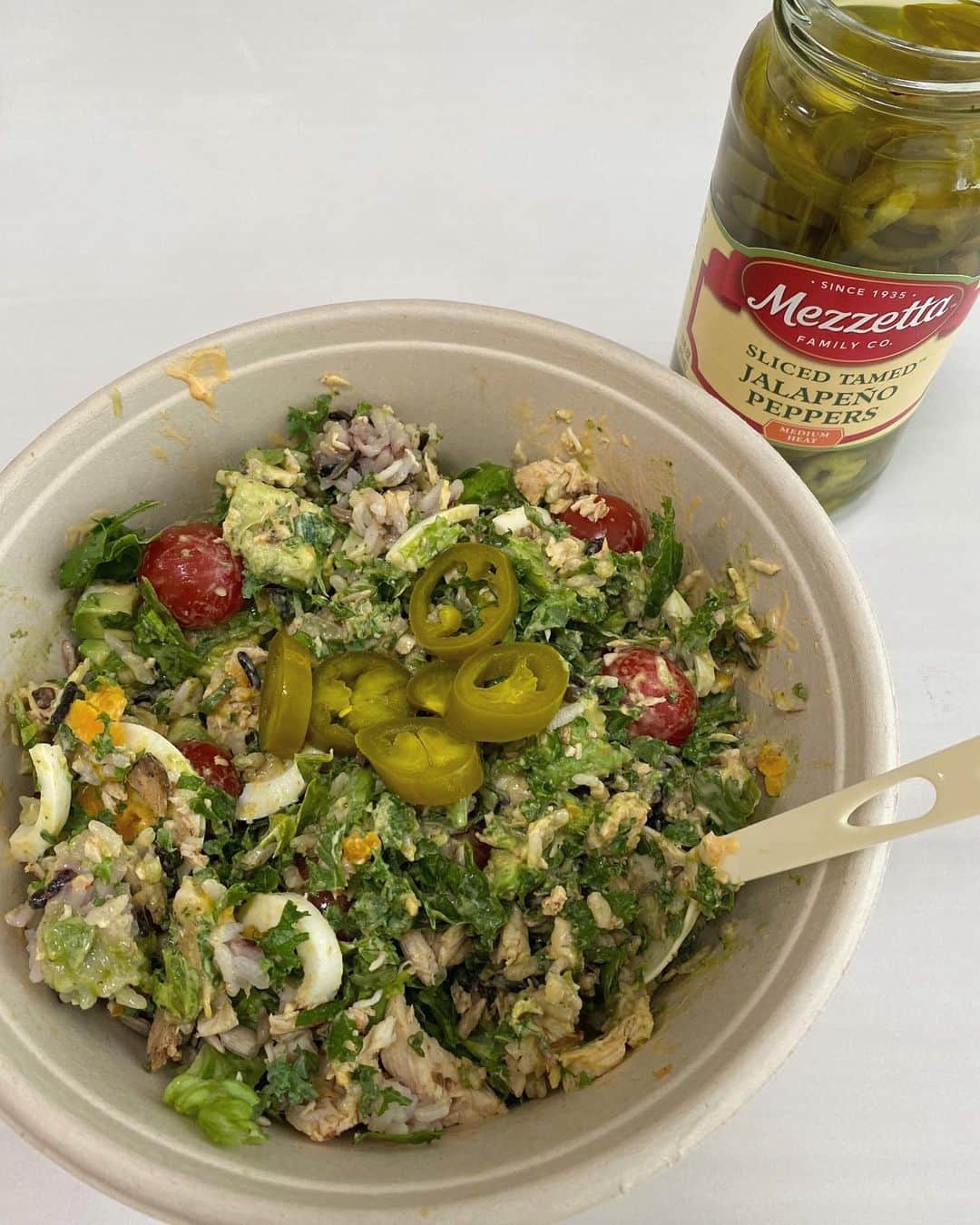 コーン、アボカド、ライムの黒豆サラダ ビネグレットソースのレシピ