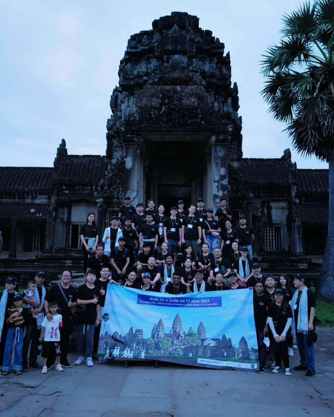 吉川プリアンカさんのインスタグラム写真 - (吉川プリアンカInstagram)「Spreading Smiles in Siem Reap: Highlights from my recent medical mission with @smileasiaorg and @smilecambodiaorg !  As an International brand ambassador for Smile Asia since 2017, attending medical missions holds a special place in my heart. Witnessing the joy on the faces of patients is truly priceless.  Here are some incredible moments from our mission  A diverse team of 40 volunteers from 9 countries came together, including Cambodia, China, Hong Kong, India, Japan, Malaysia, Myanmar, Singapore, and the United States. We were able to cover 23 successful surgeries, 26 health evaluations. We participated in the 7th Edition of 'Walk for a Smile' on 17th June, covering 15km to raise awareness for Smile Cambodia/Asia and children with facial deformities.  I'm thrilled to welcome Saria Oikawa @sariaoikawa Miss Universe Japan 2022 (1st Runner-Up), as Smile Asia's new brand ambassador.  We were honored to have special guests, including Davin Prasat, Miss Universal Woman International 2023 (4th Runner-Up), and Khemma Metayer, Miss Supernational Cambodia 2023.  Join us in spreading more smiles and making a difference!  https://www.smileasia.org/get-involved/medical-volunteer/ (also link in bio) to find out more about our medical volunteering opportunities.  コロナ後はじめて参加したメディカルミッション。今回のミッションでは、23名の患者様の手術を行い、26名の患者様の診察をいたしました。  スクリーニング日に今手術ができる状態でないと診断した患者様へは、手術ができるお身体になるまでサポートを行っています。  また、本ミッションでは、計9カ国より40名のボランティアの方々が参加してくださいました。  スマイル・アジアでは、ドクター、ナース、現場に入っていただけるボランティアの方々を世界中より常に募集しております。ご興味のある方は、プロフィールのリンクよりご連絡ください。  最後に、私事ではありますが、これまではブランドアンバサダーとして活動してきましたが、本年度よりスマイル・ジャパンの理事としても関わらせていただくことになりました。  今後ともスマイル・アジアをはじめジャパン、そして各国の支部をご支援いただけますと幸いです。  世界中に笑顔が増えることを心より願って。  #smileasia #smilecambodia #facialdeformaties #cleflipandpalate #medicalmission #cambodia #smile #internationalbrandambassador #helpusspreadsmiles #スマイルアジア #スマイルカンボジア #医療 #口唇口蓋裂 #手術 #医療現場 #アンバサダー #笑顔」6月20日 21時00分 - priyankayoshikawa