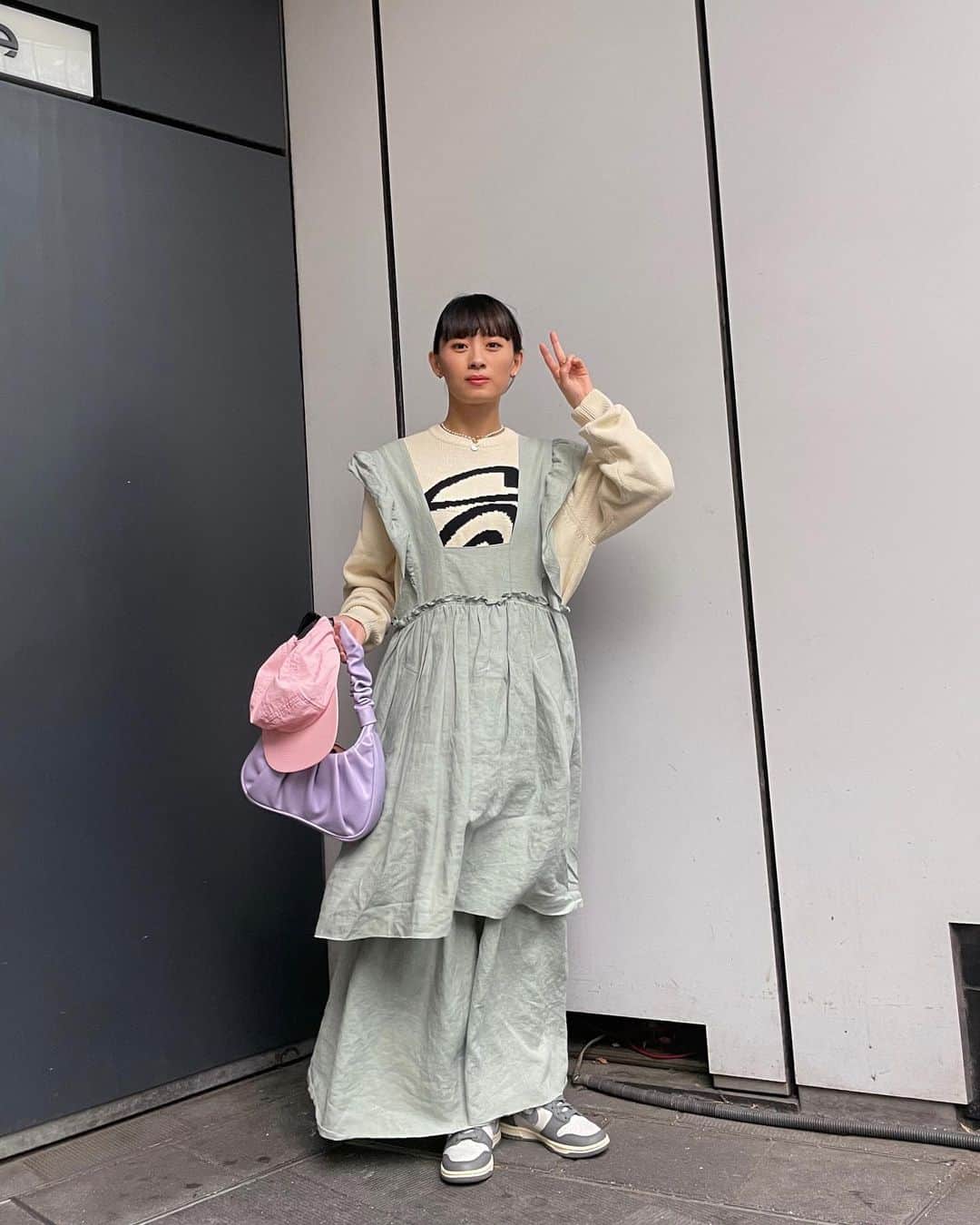 山木コハルのインスタグラム：「ピースに最近ハマってます  #山木の私服」