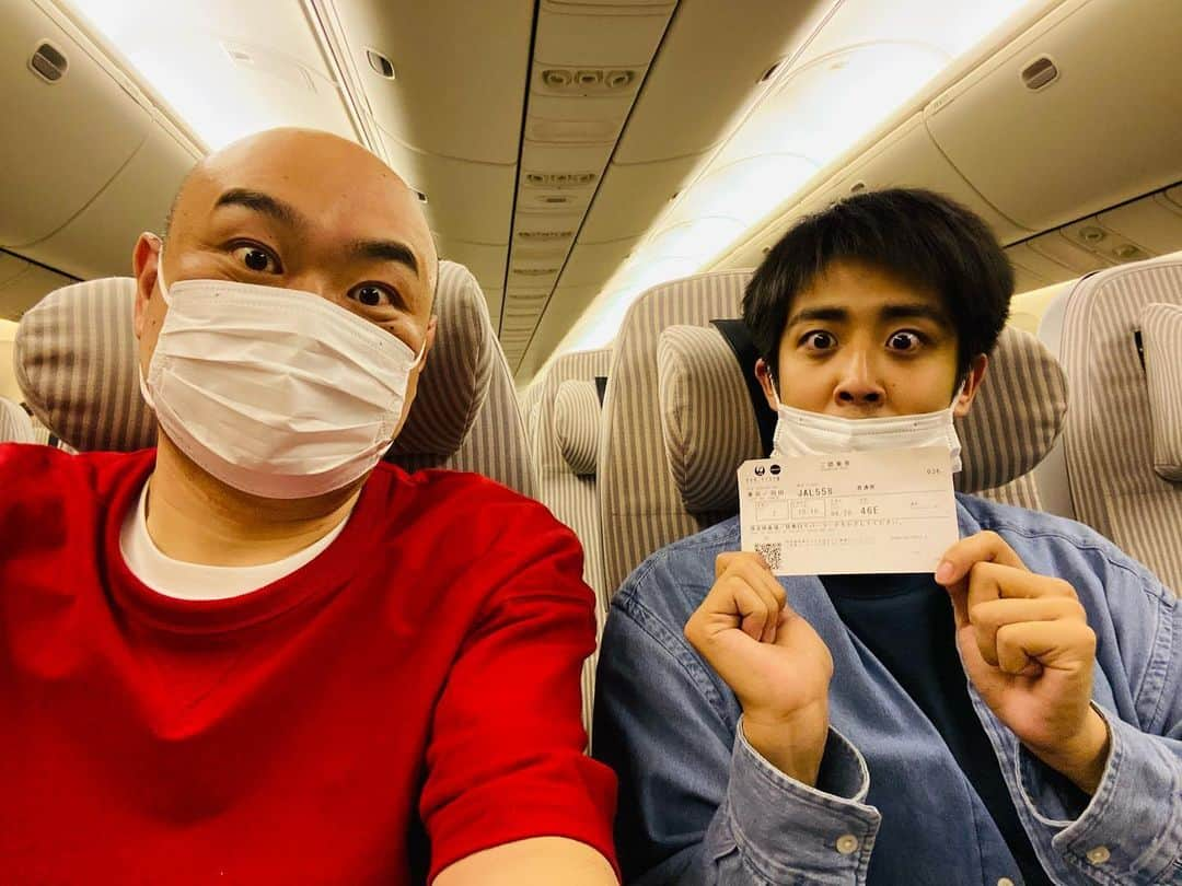 かねきよ勝則さんのインスタグラム写真 - (かねきよ勝則Instagram)「TwoT武田君と旭川から帰京中✈️  #TwoT #武田 #旭川から帰京 #新宿カウボーイ #かねきよ」6月20日 21時06分 - shinjyukucowboy_kanekiyo