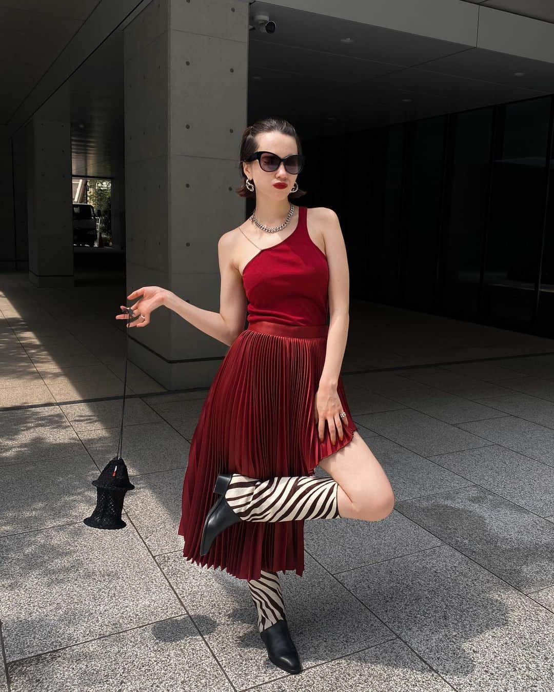マリークレアのインスタグラム：「* 🦓❤️ #marieclaire_fashion_」