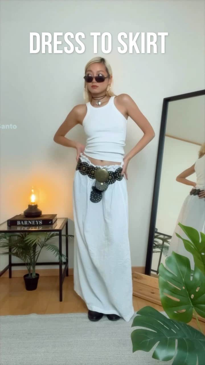のインスタグラム：「Fashion Hack!!!! Turing a dress into a skirt is such a game changer for me.」
