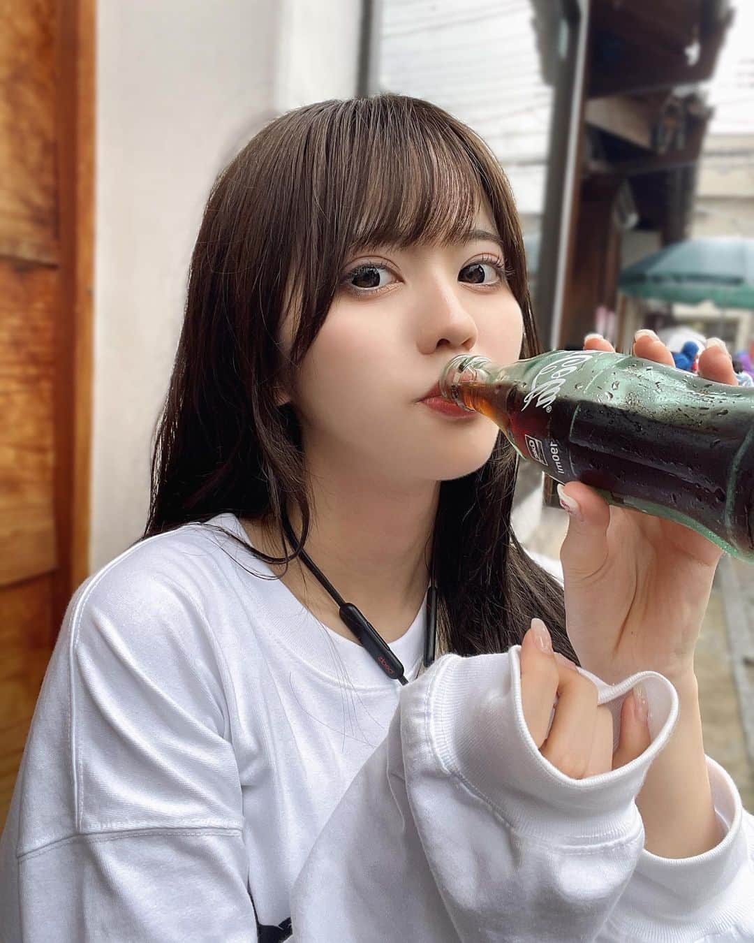 夏目一花さんのインスタグラム写真 - (夏目一花Instagram)「瓶コーラってなんだか美味しく感じるよね、コーラ普段飲まないけれど夏になると瓶コーラだけは飲みたくなる！🫶」6月20日 22時12分 - natsume_me__