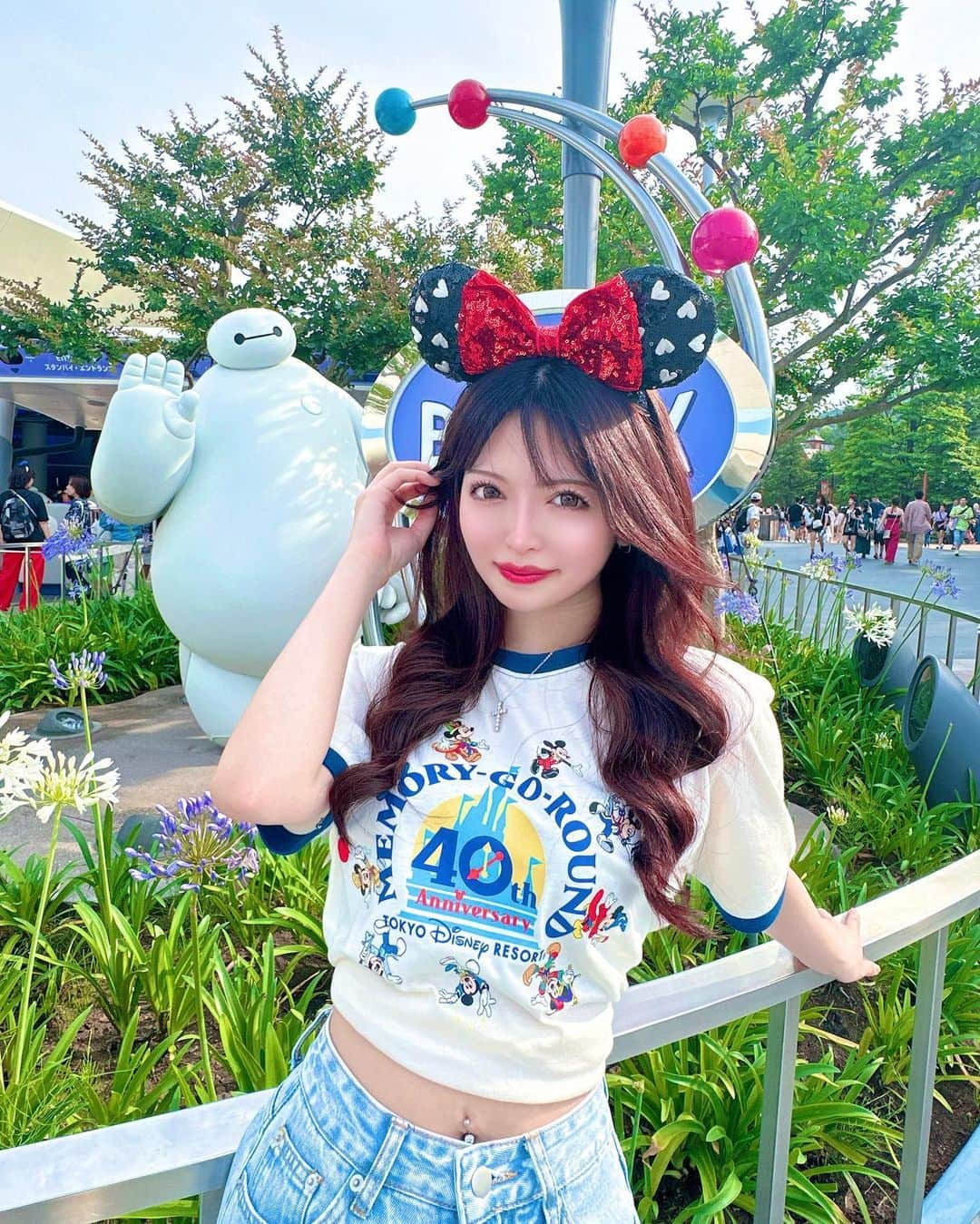 まりかのインスタグラム：「⁡ 🐭🏰❤️ ⁡ ⁡ ⁡ ⁡ ⁡ #歌舞伎町 #キャバ嬢 #キャバクラ #新宿 #六本木 #ミナミ #北新地 #大阪 #名古屋 #錦 #かわいい ⁡#ディズニー #ディズニーランド #ミニーちゃん  #ベイマックス #disney #disneyland  #でぃずにーらんど  ⁡ ⁡ ⁡ ⁡ ⁡」