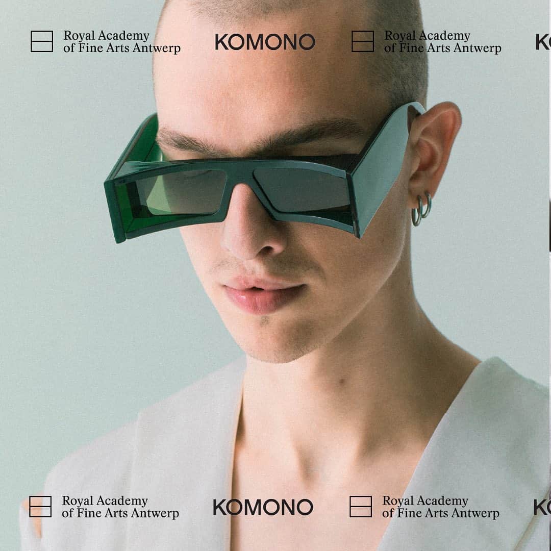 コモノのインスタグラム：「Komono x @royalacademyantwerp   Discover @marcel_s0mmer « after[ma]th » collection.  This collection envisions the evolution of humans into a superhuman species, exploring the idea of brain-chip connections for dominance.  It portrays a disrupted world, balancing hardcore and sensitive elements. Inspired by Brutalism and light installations, the sunglasses feature strict lines merging into elegant curves.   The harmonious form and color palette create a sculptural aesthetic, representing the futuristic atmosphere of the collection.  📸: @by.anthea」