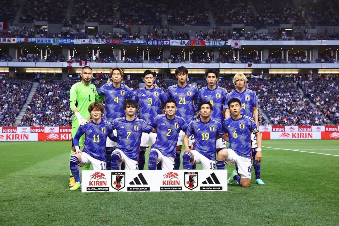 菅原由勢のインスタグラム：「名古屋、大阪と応援ありがとうございました！  2022-23シーズン終了！まずはゆっくり休みます！  @japanfootballassociation」