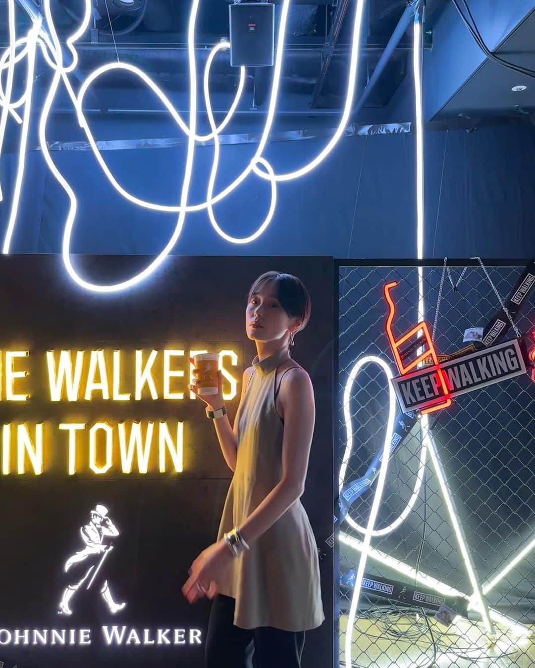 平野マユさんのインスタグラム写真 - (平野マユInstagram)「THE WALKERS IN TOWN  presented by JOHNNIE WALKERのレセプションイベントに行ってきました✨ ハイボールを片手に音楽やアートを楽しめる素敵なイベントが、明日から1週間渋谷キャストにて開催しています！ 是非とも足を運んでみてね🧡  #THEWALKERSINTOWN #ジョニーウォーカー」6月20日 22時35分 - mayu_hirano