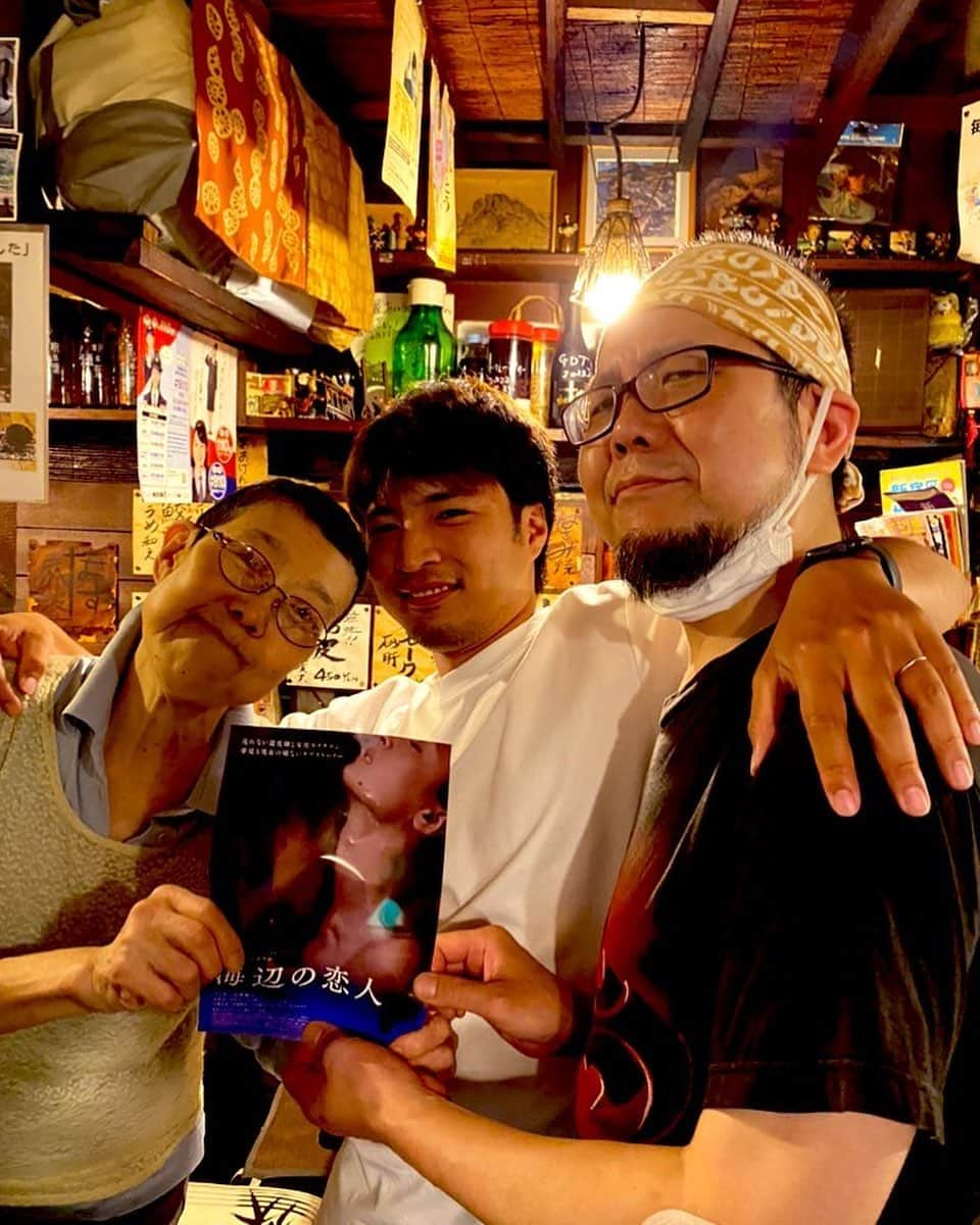 小林優斗さんのインスタグラム写真 - (小林優斗Instagram)「新宿の居酒屋「あいうえお」にて。 海辺の恋人のチラシ置かせてもらいました！ お酒はもちろん、料理が上手い！！ すてきな温かい呑み屋さん。 #シネマート新宿　#8月25日公開 #ベロベロ」6月20日 22時49分 - yuto5884barca