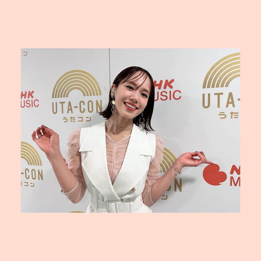 ソニンさんのインスタグラム写真 - (ソニンInstagram)「． #うたコン ありがとうございました！  カラオケヒット名選曲 というテーマの今回放送でしたが…  「シャ乱Qさんのシングルベッドはいかがでしょうか」 という当初からのお話で、 それならとお受けしました。  この曲は、 自身の2020年に行った20周年ライブで、 初めてシャ乱Qさんの楽曲を歌わせていただいた以来の披露。私にとっては特別な思いがあり、リスペクト込めて歌わせていただきました。  名曲すぎてプレッシャーももちろんありましたが、それよりも、つんくさんの思いに沿って歌わせていただける光栄さ。  このような貴重な機会に感謝しています。  #つんく♂ さん  #シャ乱Q さん #シングルベッド #ソニン #シャ乱Qさんと同じ時期から活動してらしたTBOLANの森友さんから嬉しいお言葉頂けて胸いっぱい #才能溢れるアーティストさん達と番組で共にできる巡り合わせにも感謝でした #最後のはライブの時この曲ギターも弾いてたのでその感覚で歌っちゃうんだよねやっぱりって写真」6月20日 23時36分 - sonim_official