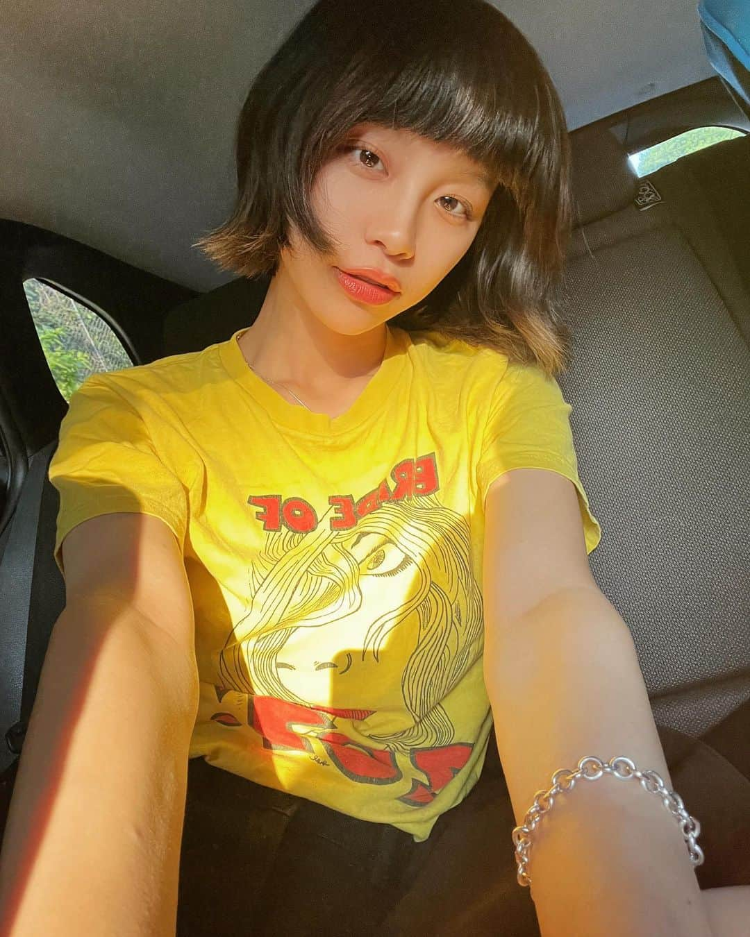 る鹿のインスタグラム：「💛⭐️☀️🧀🥞🎫📒」