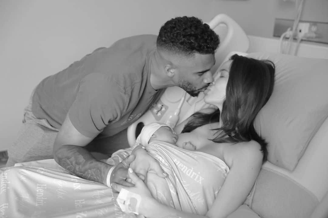 Mara Teigenのインスタグラム：「Welcome to the world Hendrix 🤍 Today is the day we are blessed with our new beautiful baby boy 🤍 We love you more than you can image 🩵 June 20, 2023」