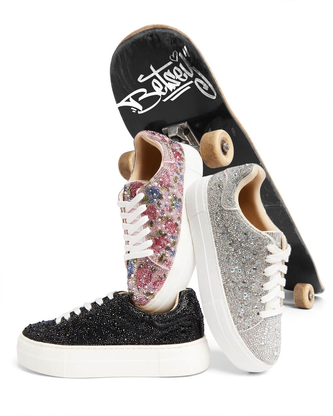 ベッツィジョンソンさんのインスタグラム写真 - (ベッツィジョンソンInstagram)「NOW ARRIVING: THE SIDNY SNEAKERS ✨ Put a little sparkle in your step.」6月21日 9時00分 - betseyjohnson